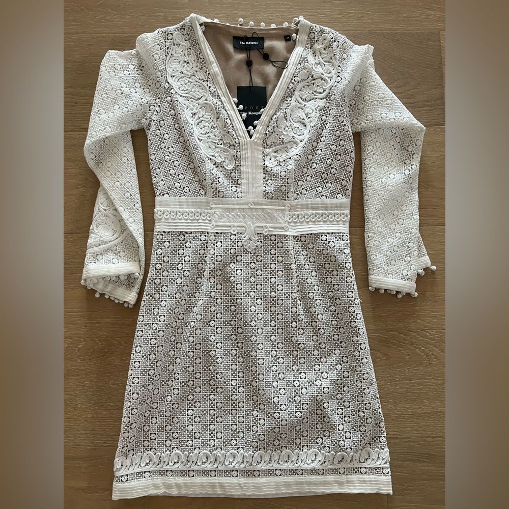 White dress with lace